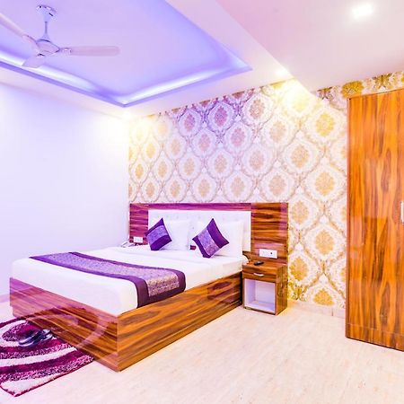 ניו דלהי Hotel Fabulous - Delhi International Airport מראה חיצוני תמונה
