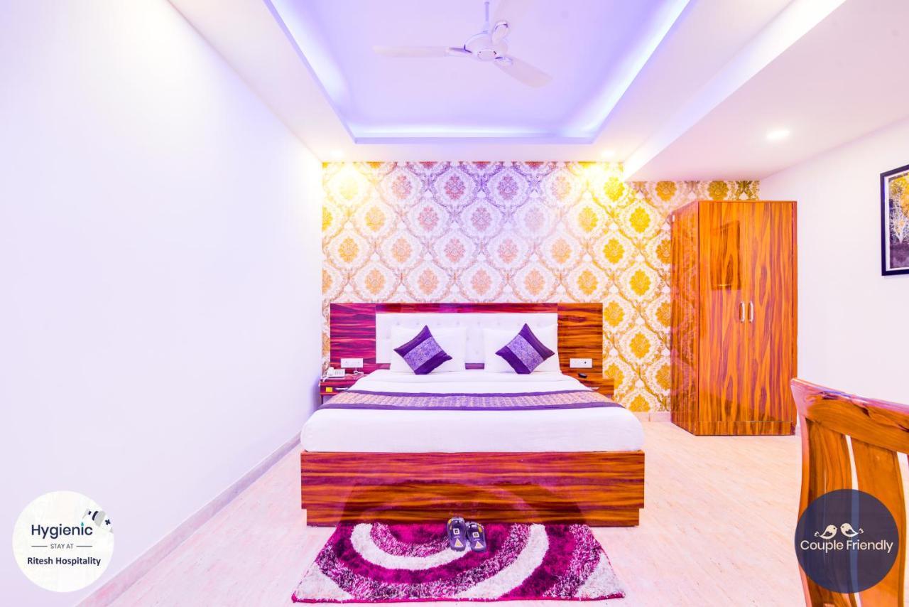 ניו דלהי Hotel Fabulous - Delhi International Airport מראה חיצוני תמונה