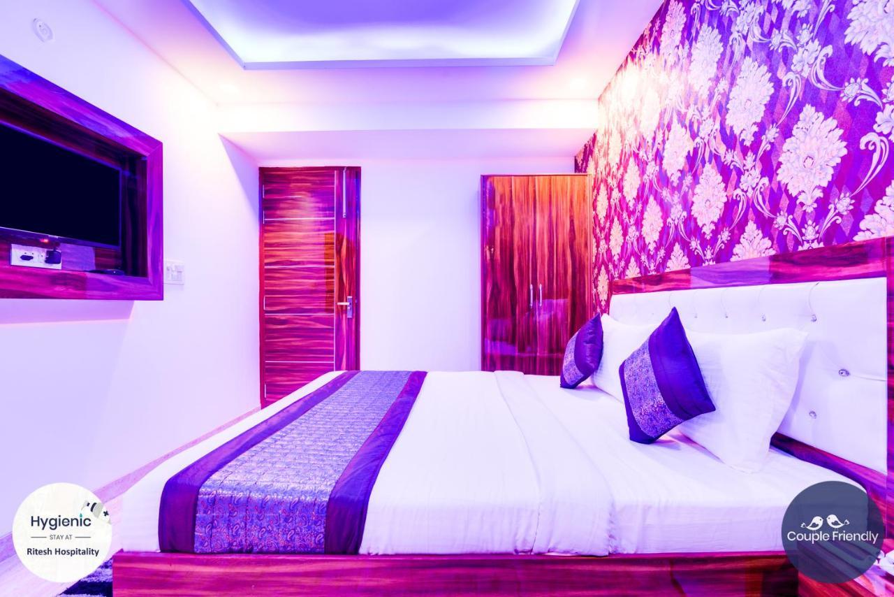ניו דלהי Hotel Fabulous - Delhi International Airport מראה חיצוני תמונה